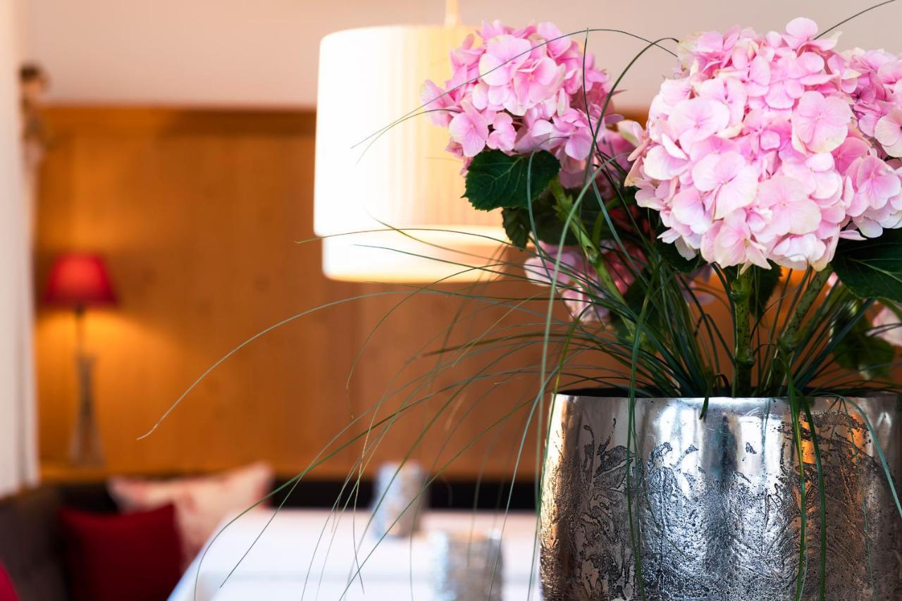 Hotel Garni Edelweiss เลคอัมอาร์ลแบร์ก ภายนอก รูปภาพ
