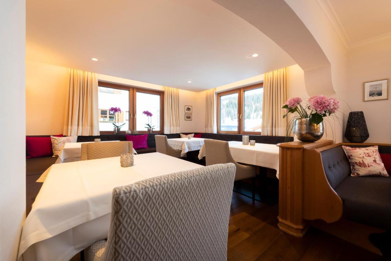 Hotel Garni Edelweiss เลคอัมอาร์ลแบร์ก ภายนอก รูปภาพ