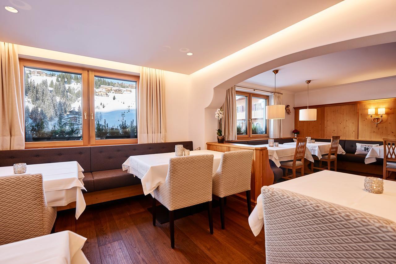 Hotel Garni Edelweiss เลคอัมอาร์ลแบร์ก ภายนอก รูปภาพ