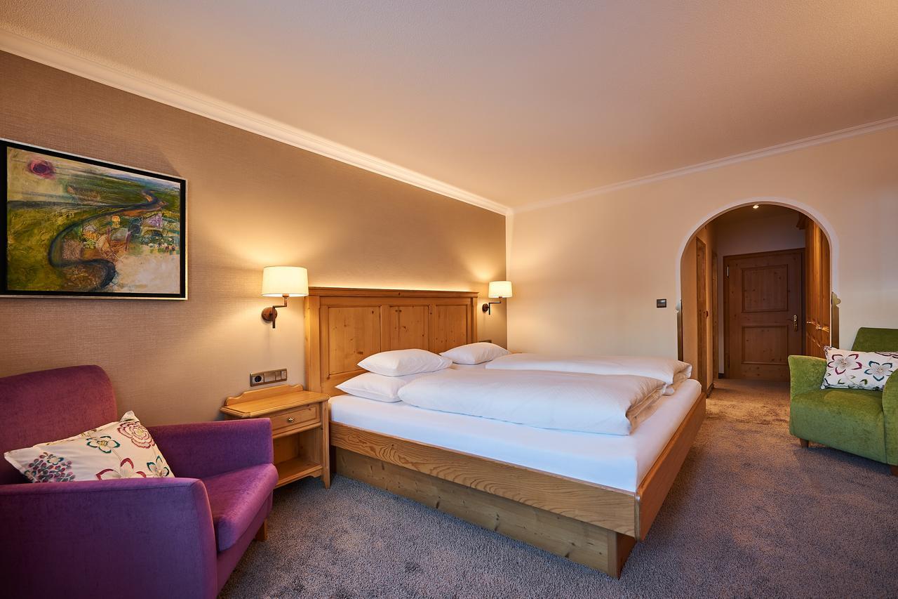 Hotel Garni Edelweiss เลคอัมอาร์ลแบร์ก ภายนอก รูปภาพ